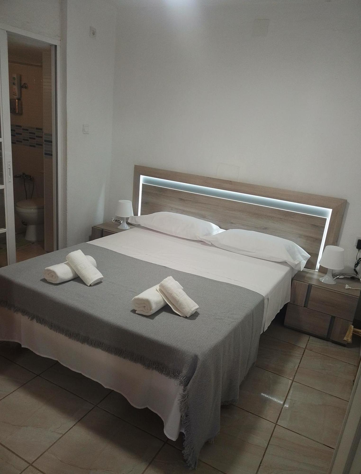 Apartamento Serrano Con Terraza Malaga Bagian luar foto