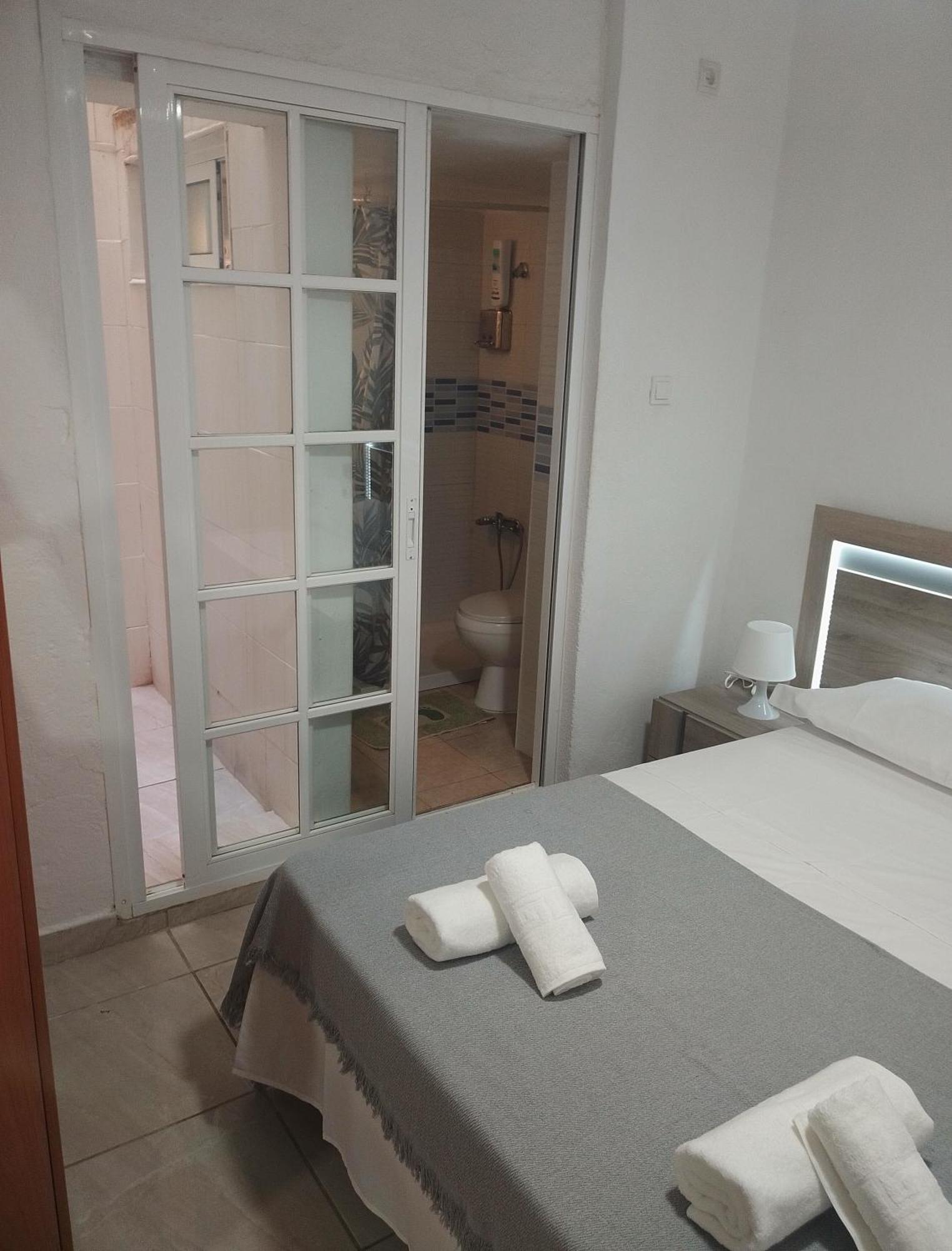 Apartamento Serrano Con Terraza Malaga Bagian luar foto